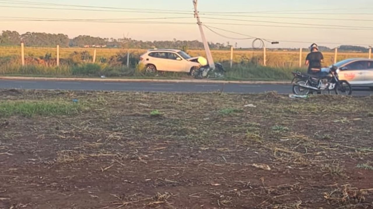 Foto: Equipes do Corpo de Bombeiros foram acionadas para o local. (Fala Povo Mid