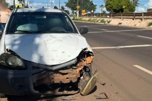 Motorista que dormiu estava na Fiat Strada. — Foto: Motorista que dormiu estava