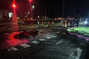Foto: Acidente aconteceu na noite de domingo na Avenida Fábio Zahran. (Leitor Mi