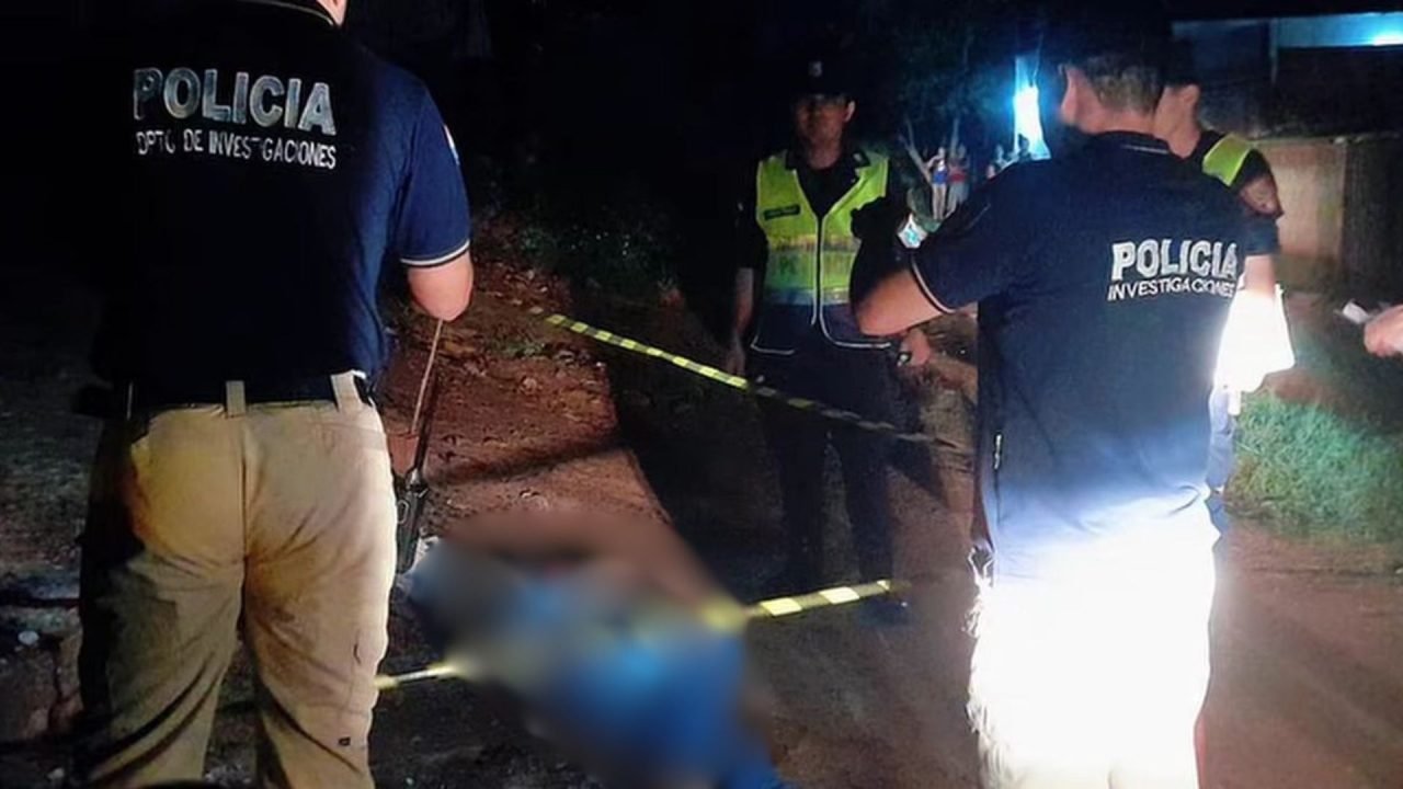Foto: Polícia paraguaia no local do crime. (Foto: Reprodução, Linea Fronteriza N