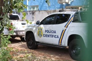 Perícia foi acionada para o local após o fazendeiro ter encontrado a moto e a os