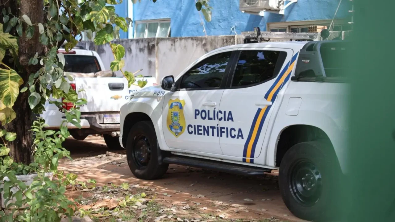 Perícia foi acionada para o local após o fazendeiro ter encontrado a moto e a os