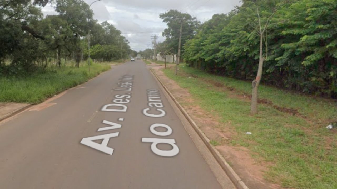 Foto: Jovem conduzia o carro em alta velocidade na ciclovia da Avenida Desembarg