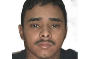 Foto: Jonathan Lucas Pereira é procurado pela polícia. (Reprodução, PCMS)