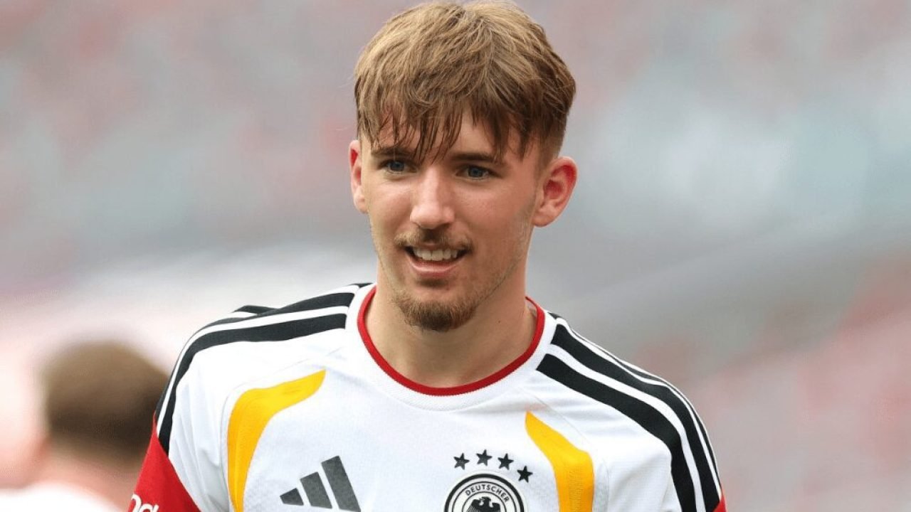 Foto: Jogador do Bayern de Munique e da Alemanha Lennart Karl ALEXANDER HASSENST