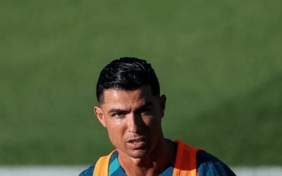 Cristiano Ronaldo durante treinamento de Portugal — Foto: Cristiano Ronaldo dura