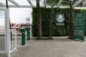 Seus advogados também negaram as denúncias e requereram acesso aos procedimentos