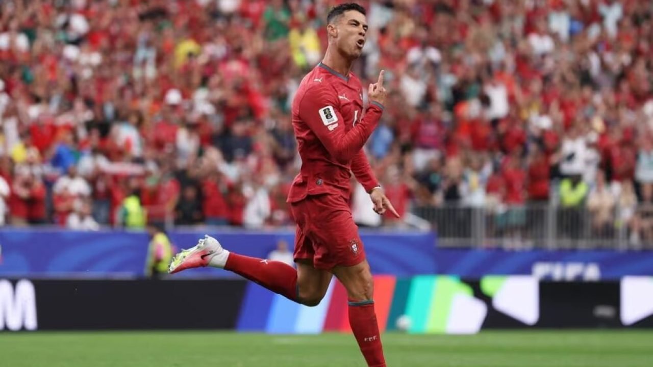 Cristiano Ronaldo comemorando o gol contra Uzbequistão — Foto: Cristiano Ronaldo