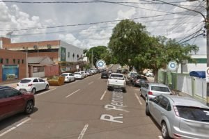 Foto: A agressão ocorreu nas proximidades de uma escola. (Reprodução, Google Str