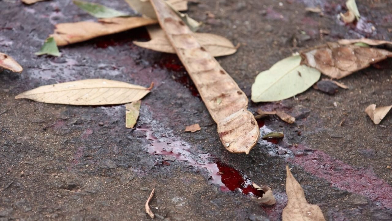 Local onde a vítima foi esfaqueada. — Foto: Local onde a vítima foi esfaqueada.