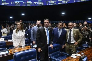 Flavio-Bolsonaro-votacao-Senado-indicacao-Jorge-Messias-STF