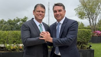 Flavio-Tarcisio-Reproducao-X-Flavio-Bolsonaro