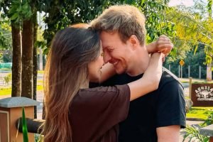 Foto: Gabi Luthai e Theo Teló (Reprodução, Instagram)