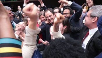 Indefinição de votos e ajuda do Centrão: a reviravolta de Glauber na Câmara