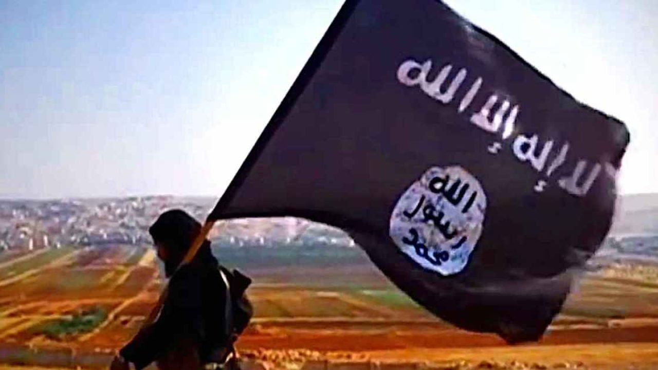 Foto: Bandeira do Estado Islâmico, organização paramilitar que conquistou múltip