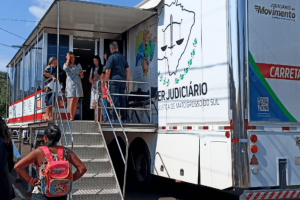Carreta da Justiça. (Foto: Divulgação, TJMS)