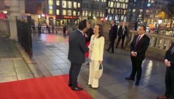María Corina Machado Promete Levar Nobel da Paz à Venezuela após Aparição em Oslo
