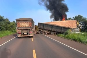 Foto: Duas pessoas ficaram feridas (Divulgação PC)