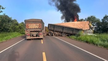 Foto: Duas pessoas ficaram feridas (Divulgação PC)