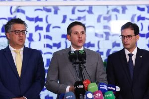 Motta-define-presidente-relator-comissao-especial-escala-6-x-1-Lula-Marques-Agencia-Brasil