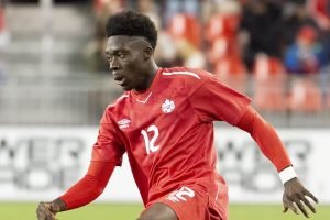 Jogador Alphonso Davies, da Seleção do Canadá. — Foto: Jogador Alphonso Davies,