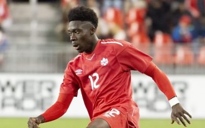 Jogador Alphonso Davies, da Seleção do Canadá. — Foto: Jogador Alphonso Davies,
