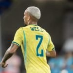 Jogador Wesley França com a camiseta 2 da seleção brasileira. — Foto: Jogador We