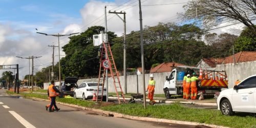 Equipamento está em implantação no sentido centro-bairro. — Foto: Equipamento es