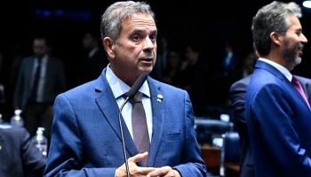 Rogerio-Marinho-vices-Flavio-Bolsonaro-Waldemir-Barreto-Agencia-Senado