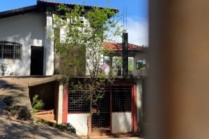 Foto: Casarão abandonado no bairro Parque Nossa Senhora do Perpétuo Socorro. (Fo