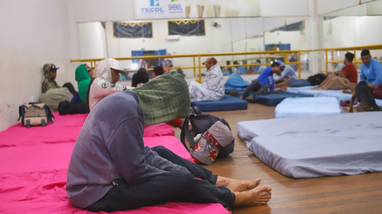 Pessoas em situação de vulnerabilidade acolhidas no Parque Ayrton Senna. — Foto: