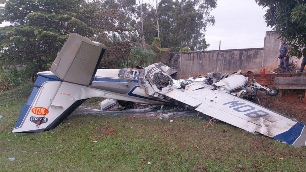 Os três passageiros seriam pilotos — Foto: Os três passageiros seriam pilotos De