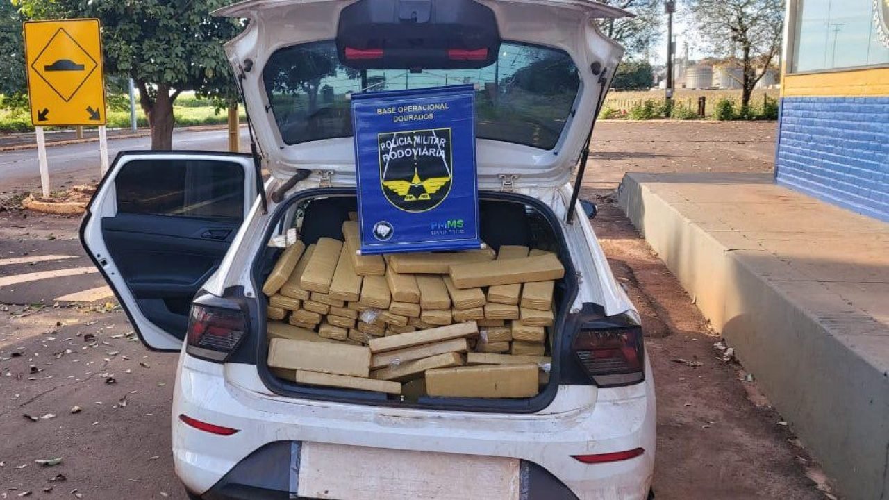 Veículo com drogas - Foto: Divulgação/ BPMRv