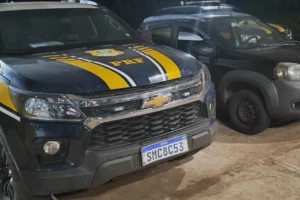 Foto: Veículo recuperado - Foto: Polícia Rodoviária Federal/Divulgação