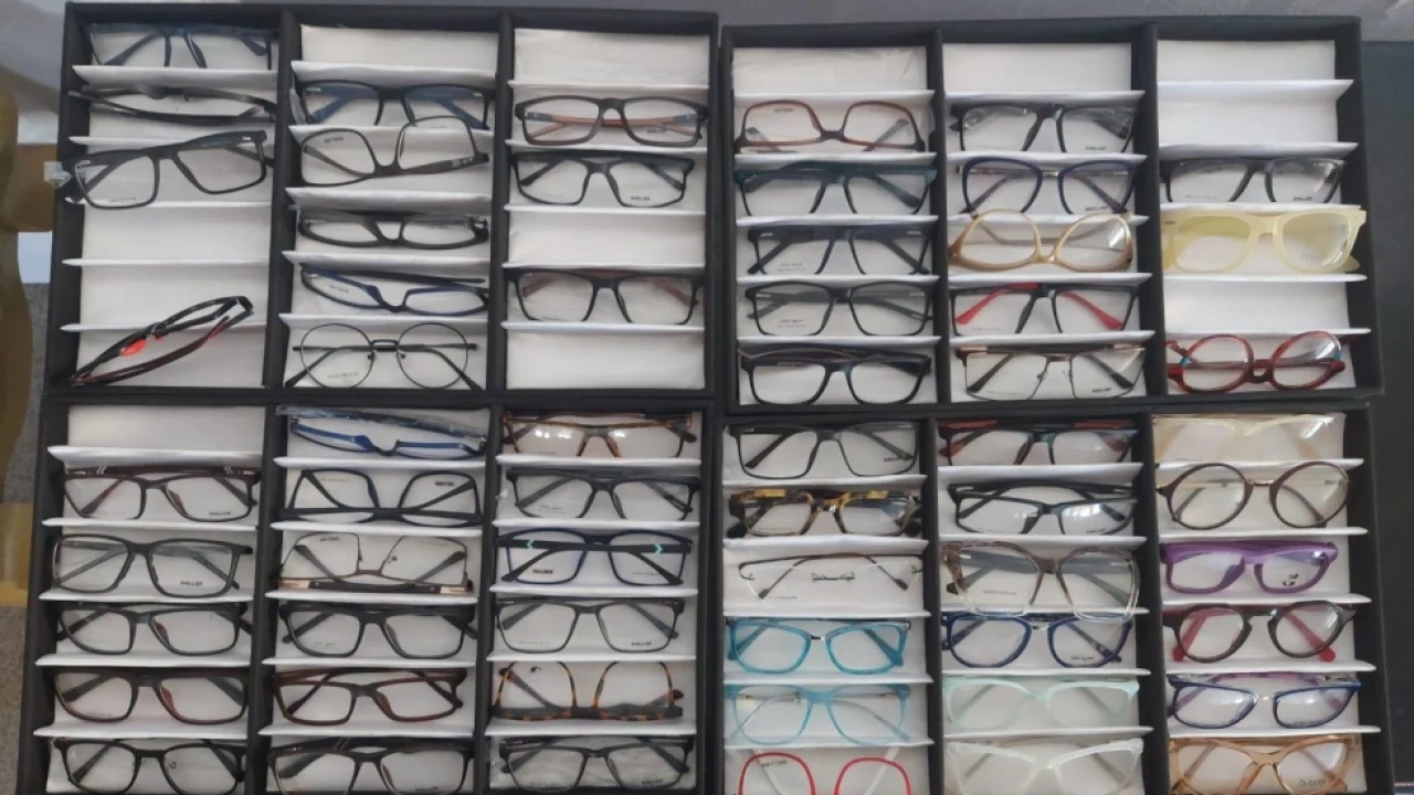 SES alerta população de Mato Grosso do Sul sobre os riscos de exames de vista ir