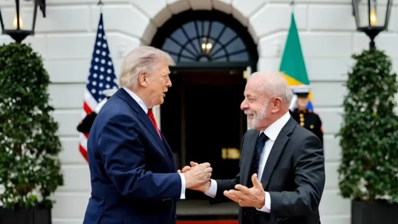Lula e Trump em encontro na Casa Branca — Foto: Lula e Trump em encontro na Casa