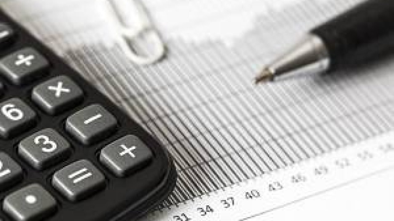 Setor financeiro paga mais impostos no Brasil