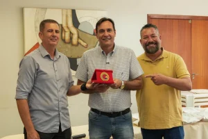 ae1042694bd40dd0480d4215199e8892_1