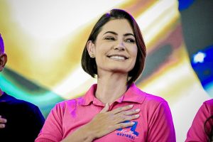 Michelle Bolsonaro disse que Flávio a humilhou em um telefonema. — Foto: Michell