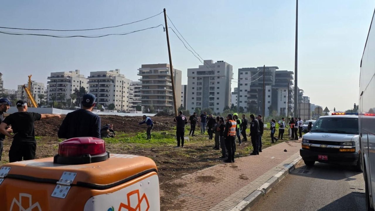 Ataque terrorista mata ao menos duas pessoas em Israel