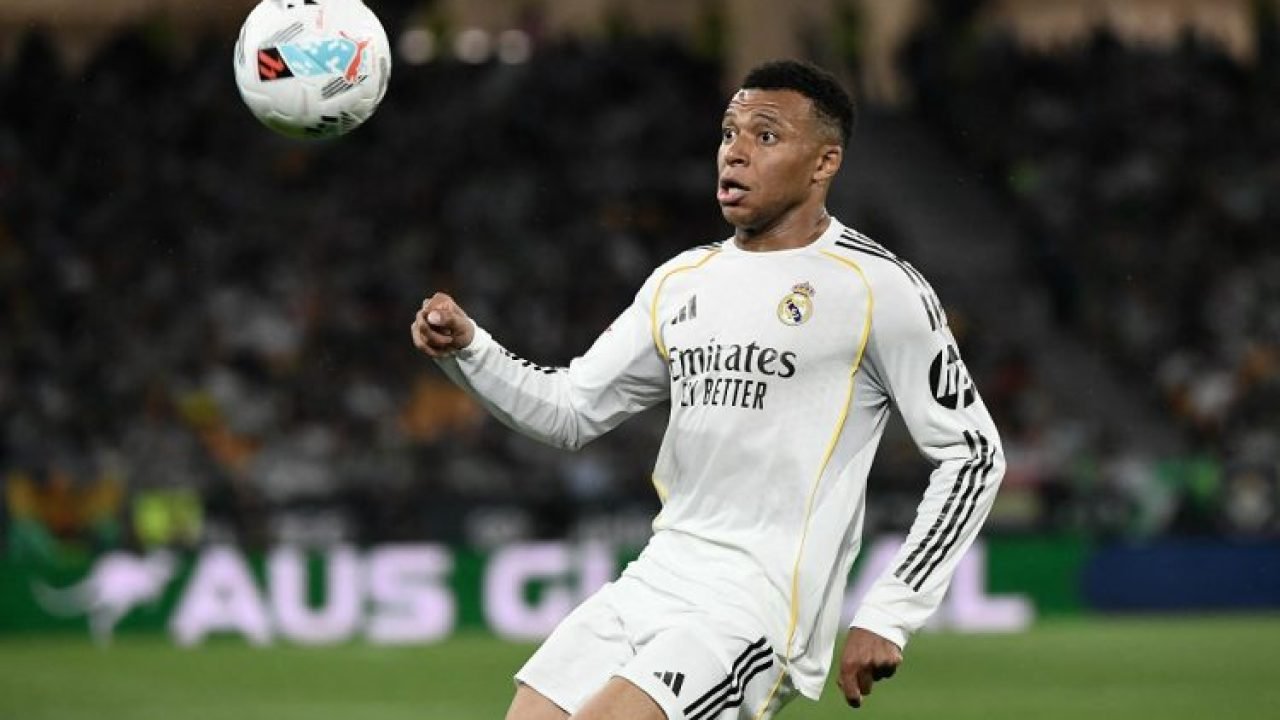 afp__20260424__a8wr77d__v1__highres__fblespligabetisrealmadrid-750x500-2