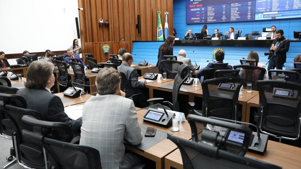 alems-debate-reducao-jornada-trabalho-brasil