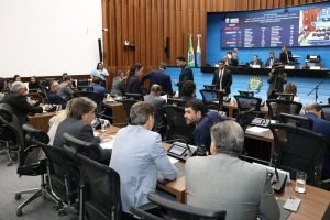 alems-vota-pl-versa-reajuste-servidores