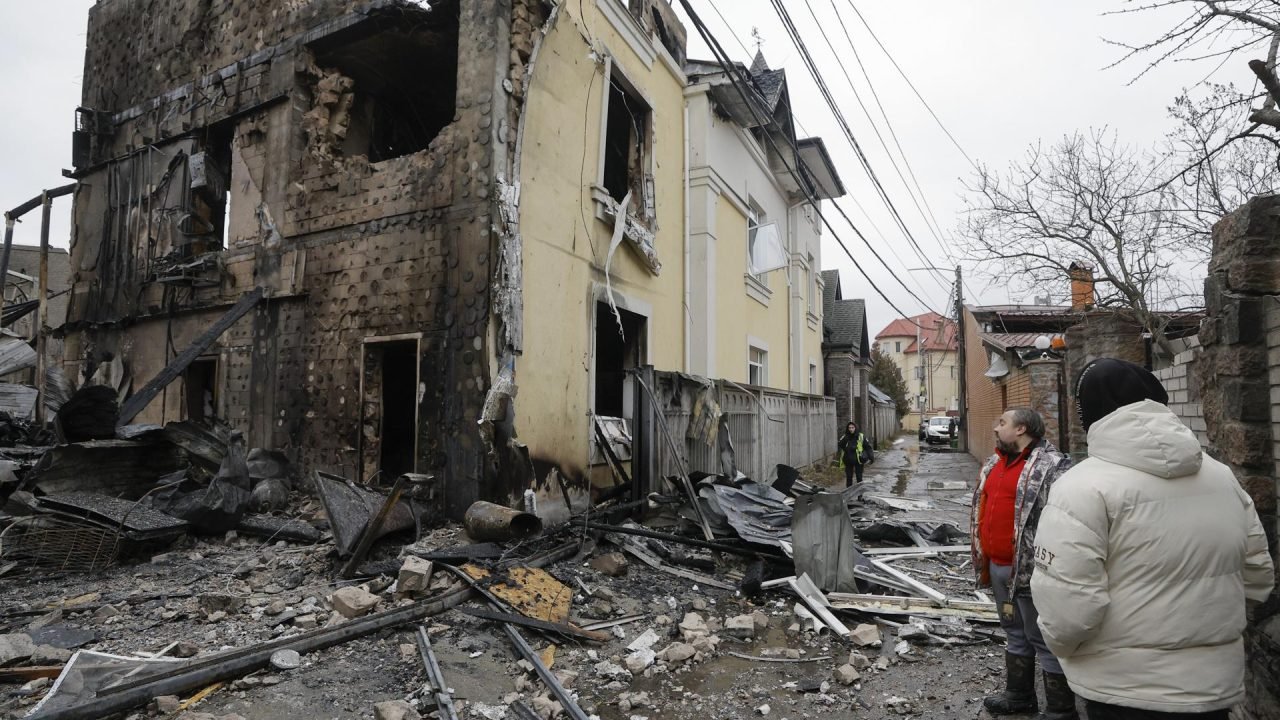 Rússia ataca Ucrânia e deixa mortos e feridos