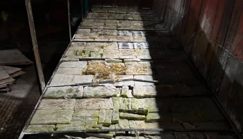 Carga de 4.417 quilos de maconha foi encontrada em compartimento oculto de um ca