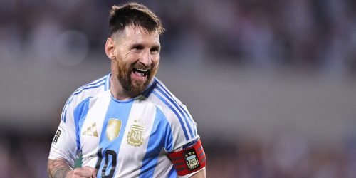 Messi durante partida pela Argentina — Foto: Messi durante partida pela Argentin