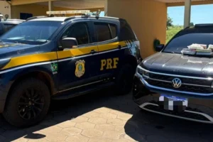 Veículo apreendido com droga - Foto: Polícia Rodoviária Federal/Divulgação