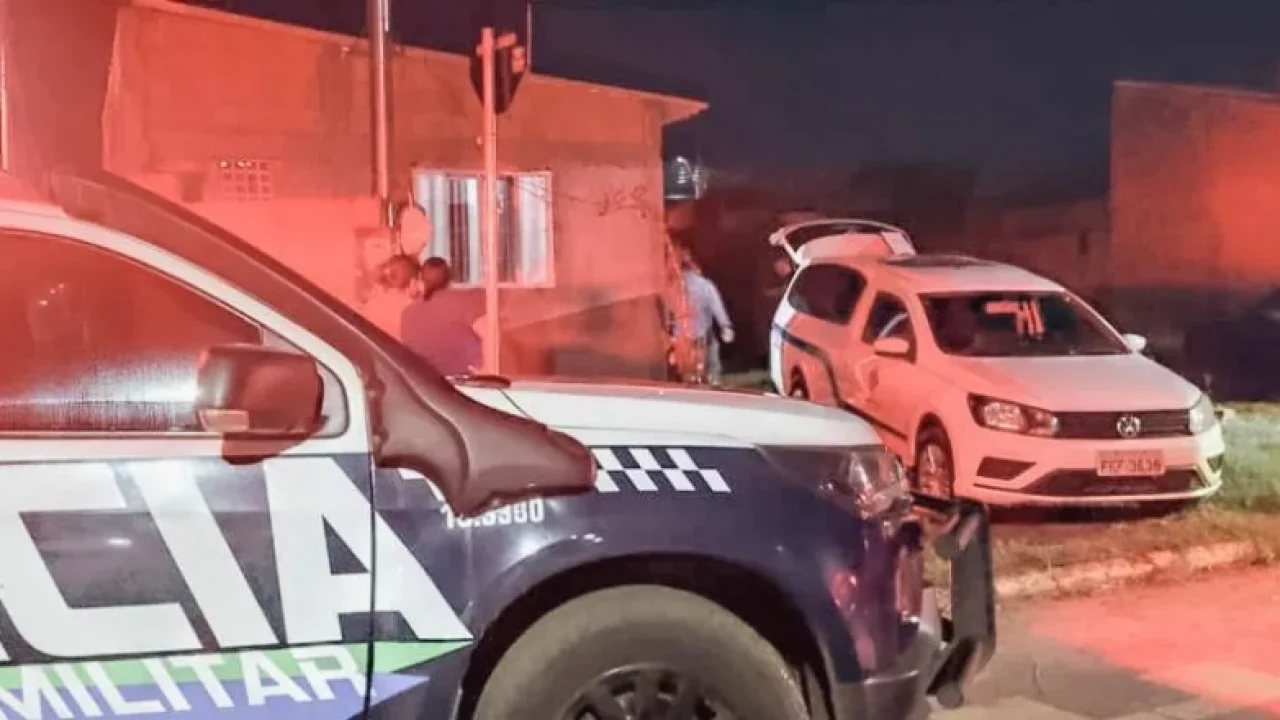 b8ac7bc8446517159c70afda500e444c_1