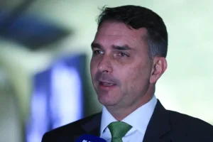 O senador Flávio Bolsonaro (PL-RJ) — Foto: O senador Flávio Bolsonaro (PL-RJ) -