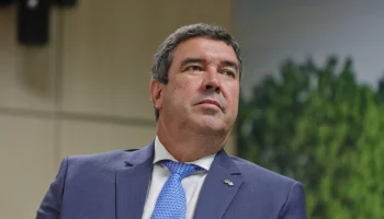 Foto: Governador Eduardo Riedel - Foto: Saul Schramm